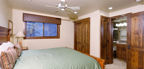 THE CRESTWOOD image 7